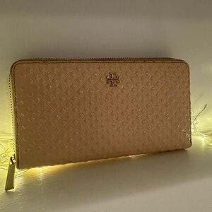 Tory Burch light pink Quilted Women's Wallet